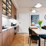 Jasmine Grand 7 By Housine * Zator