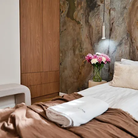 Appartamento Jasmine Grand 7 By Housine Zator